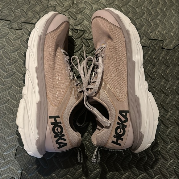 Hoka one one challenger woman’s shoes - Picture 6 of 10